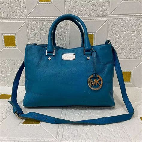 tas michael kors wanita.